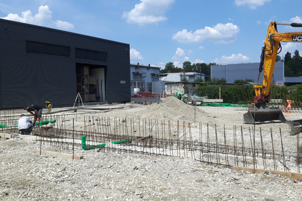SF-Bau-Fundamente und Entwässerung-Anbau Wareneingangshalle mit Sozialräumen-Eislingen-Stahlbau-Schlüsselfertigbau