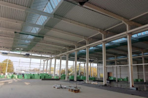 I-Bau-Stahlunterkonstruktion-Trapezblech-Neubau Montagehalle mit Bürogebäude-Salach-Stahlbau-Komplettbau-Industriebau