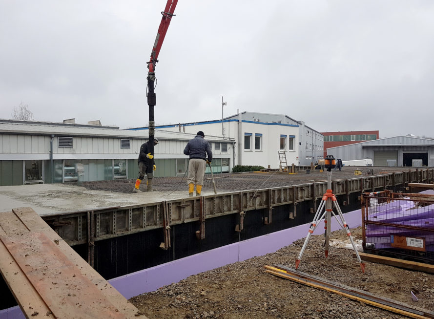 SF-Bau-Decke über UG betonieren-Anbau Halle-Eschenbach-Stahlbau-Schlüsselfertigbau