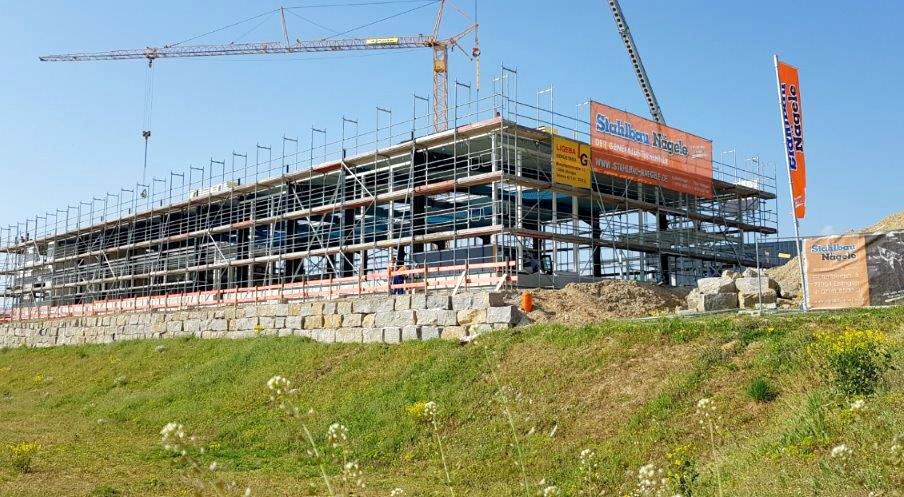 SF-Bau-Neubau Produktionshalle mit Büro-Albershausen-Stahlbau-Schlüsselfertigbau