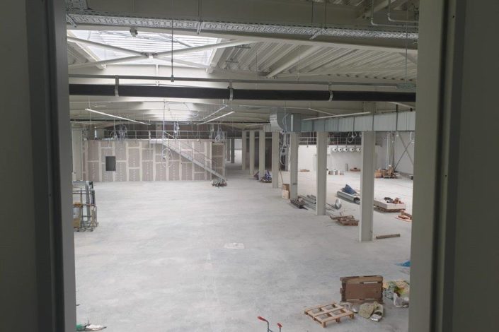 SF-Bau-Bodenarbeiten-Neubau Produktionshalle 1 + 2, Bürogebäude und Außenanlagen-Kreeb Göppingen Stauferpark-Schlüsselfertig