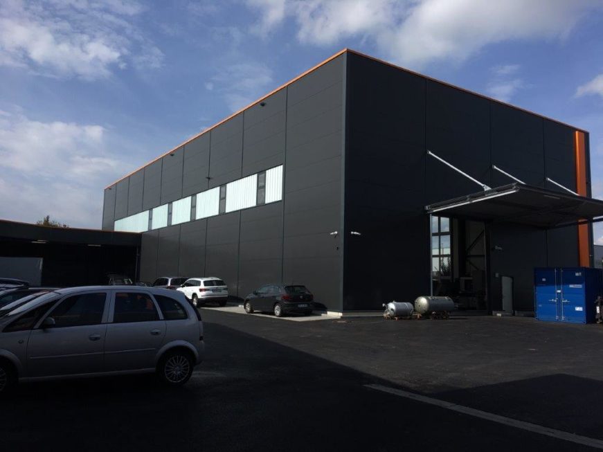 SF-Bau-Fertigstellung-Neubau Lagerhalle mit Büro-Eislingen-Stahlbau-Schlüsselfertigbau