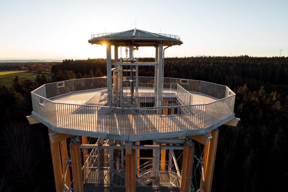 Stahlbau-Turmdach-Neubau Aussichtsturm-Schömberg-Stahlbau