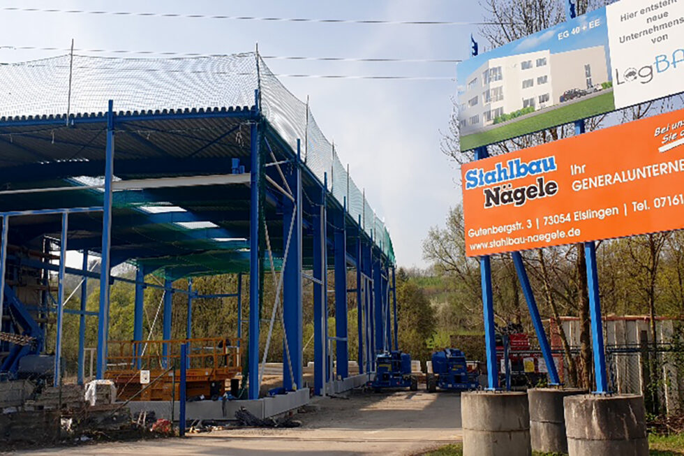 SF-Bau-Stellung Stahlbau-Neubau Produktionshalle mit Bürogebäude-Plochingen-Schlüsselfertigbau