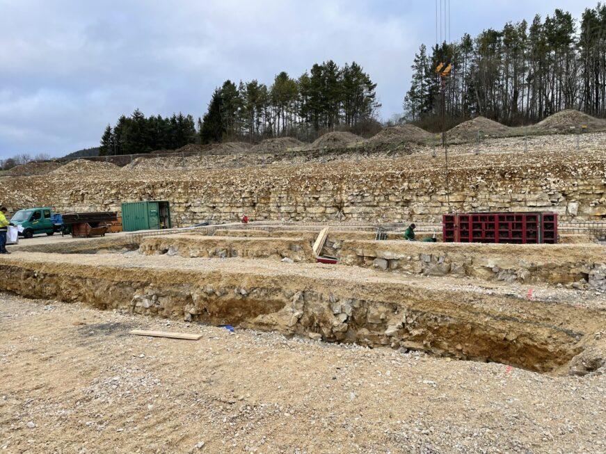 SF-Bau-Fundamentarbeiten-Neubau Fahrzeug-Reparaturhalle mit Büro-Burladingen-Schlüsselfertigbau