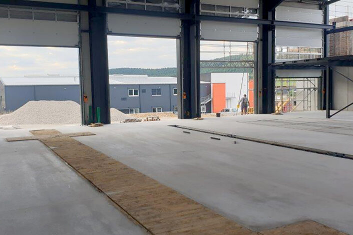 SF-Bau-Bodenarbeiten-Neubau Fahrzeug-Reparaturhalle mit Büro-Burladingen-Schlüsselfertigbau