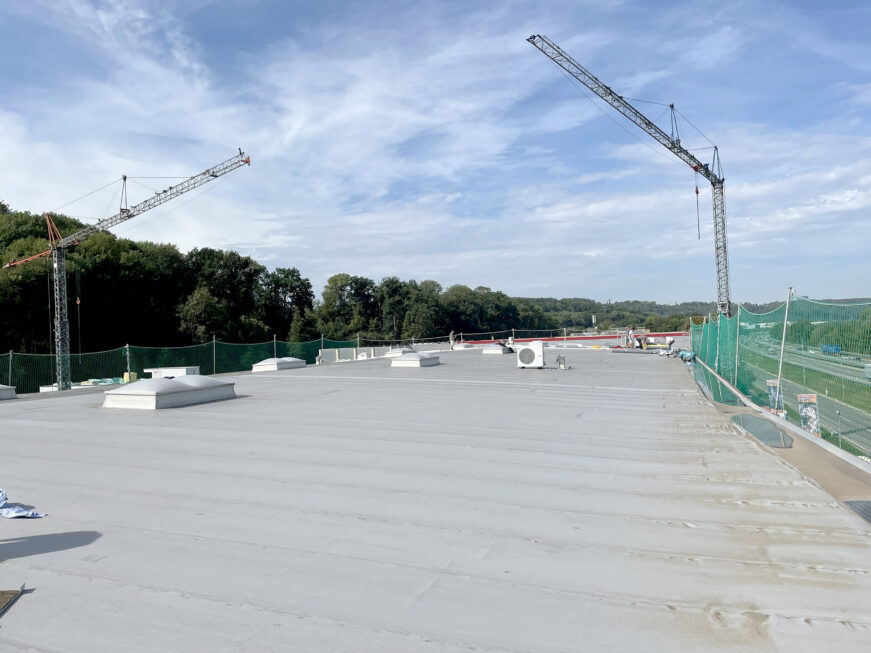 SF-Bau-Dacharbeiten Bestandsdach-Anbau Lagerfläche-Deizisau-Schlüsselfertigbau