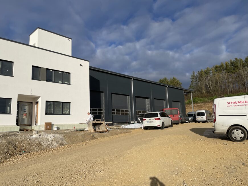 SF-Bau-Innenausbau-Neubau Fahrzeug-Reparaturhalle mit Büro-Burladingen-Schlüsselfertigbau